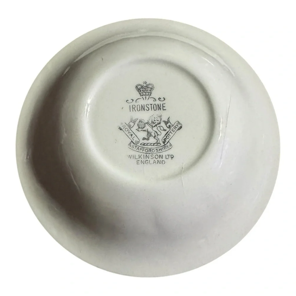 Vintage‎ Royal Staffordshire Wilkinson England White Ironstone Berry Fruit Bowls